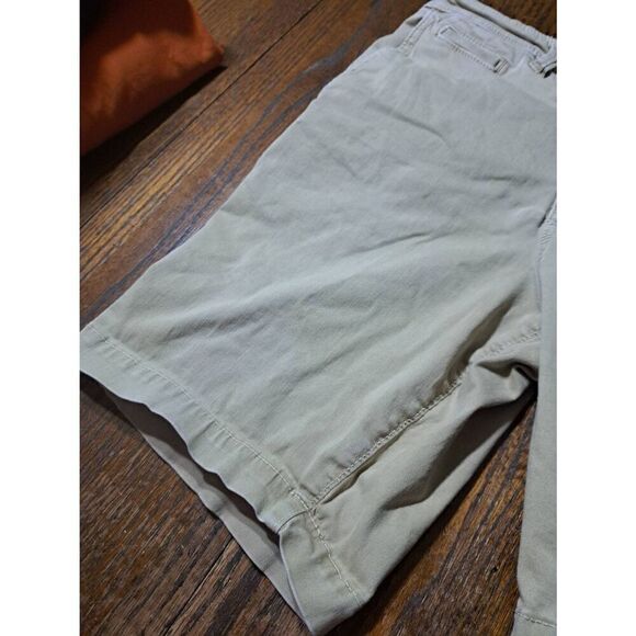 31" Waist American Eagle Classic Fit Active Flex Khaki Tan Shorts - Picture 4 of 6